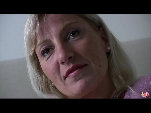 ❤️ Die Mutter, die wir alle gefickt haben ... Lady, benehmen Sie sich! ❤️ Super sex bei de.fulldesisex.ru